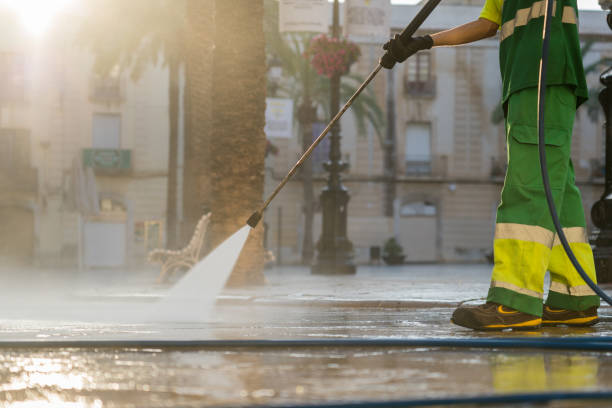 Best Deck Cleaning Services  in Eaton Estates, OH